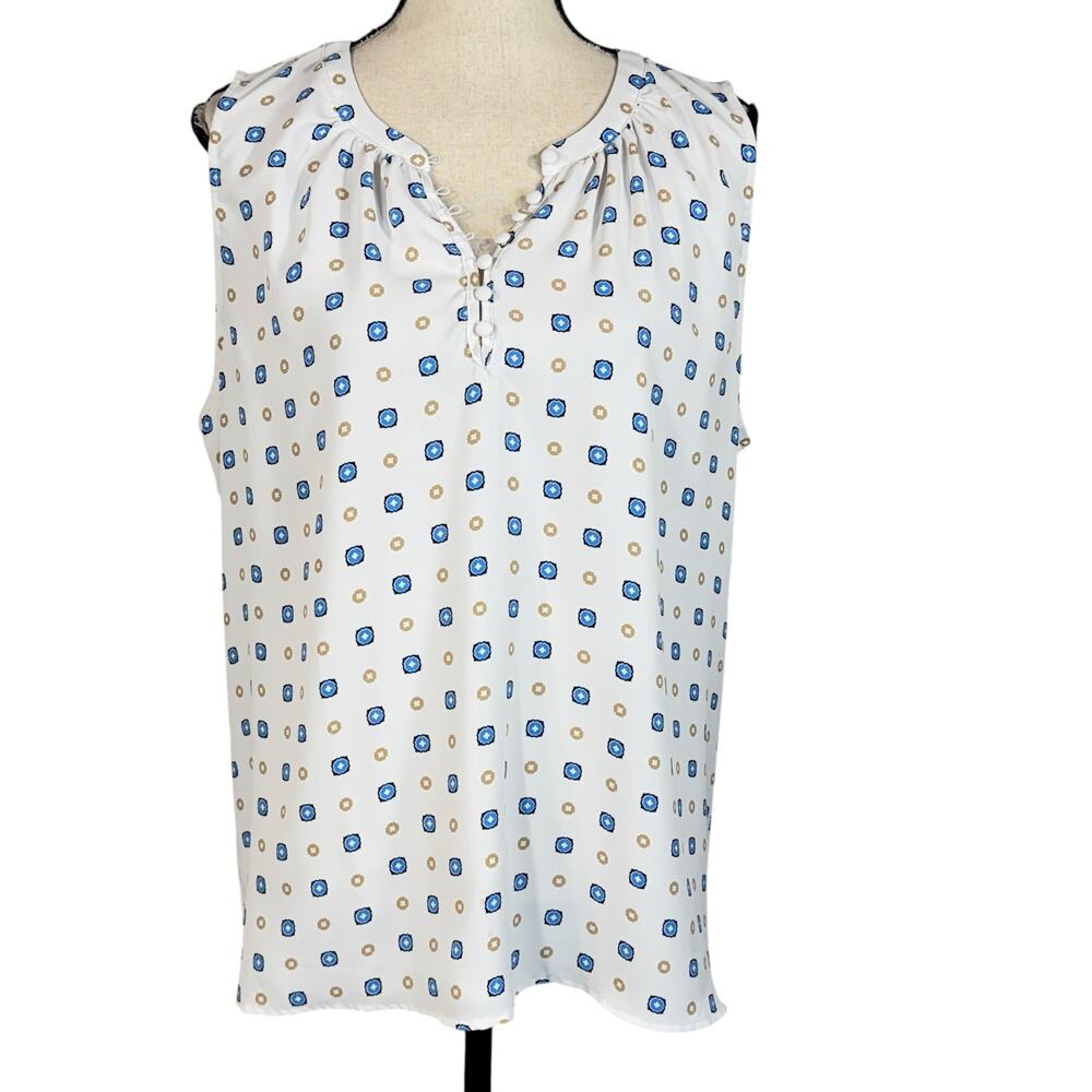 Ann Taylor Large Top Geometric Sleeveless Lightweight Stretch Button V-Neck